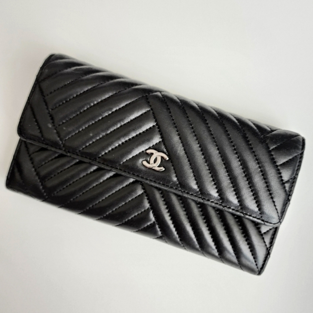 Chanel Black Quilted Leather Wallet Clutch